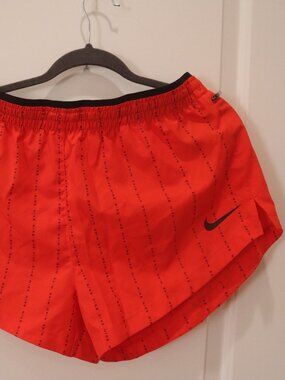 WOMENS NIKE DRI-FIT TEMPO LUXE ICON CLASH SHORTS SIZE M